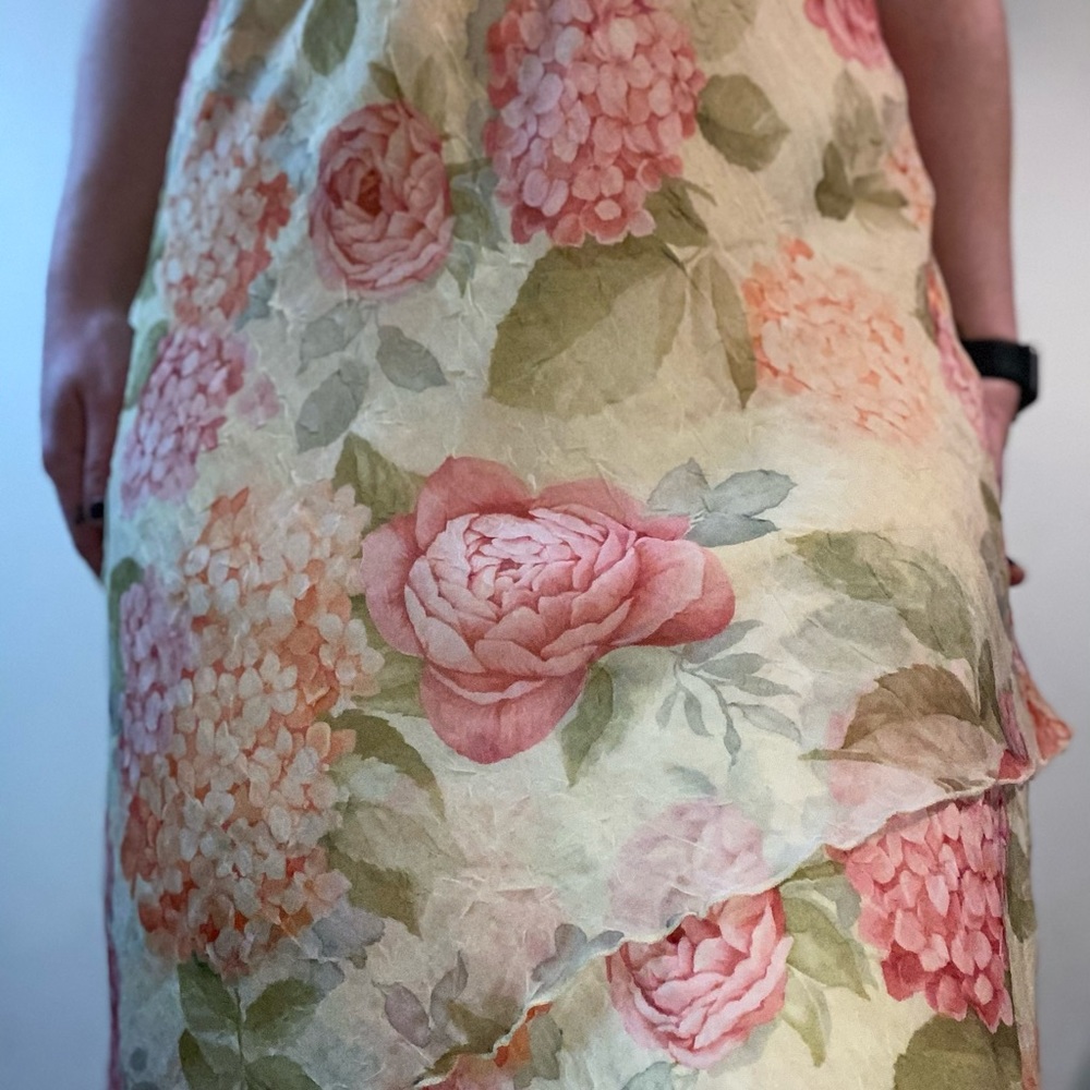 FLORAL SKIRT W/ LETTUCE BOTTOM TRIM